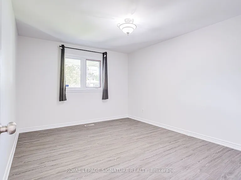 141 Oakmeadow Blvd #MAIN — Photo 22