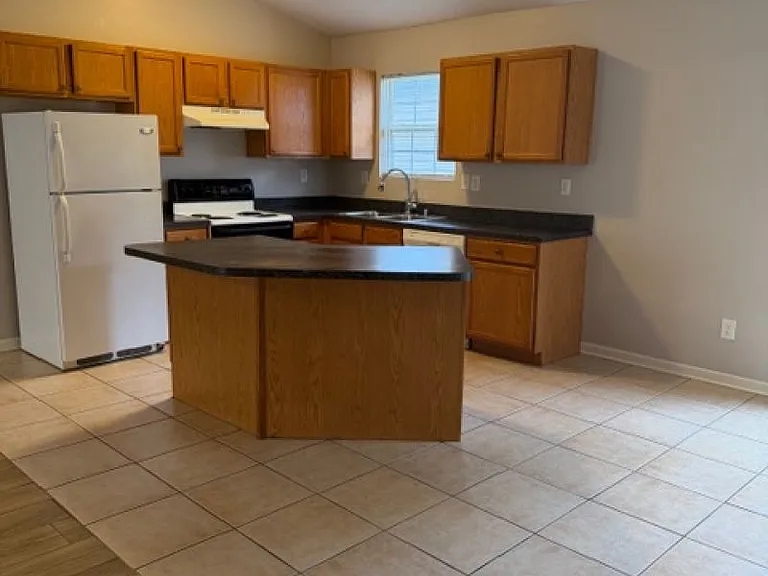 1473 Day Lily Dr — Photo 3