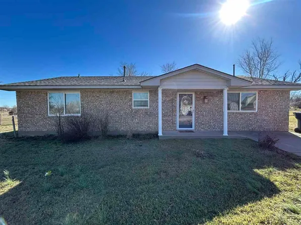 604 Missouri St, Geronimo, OK 73543