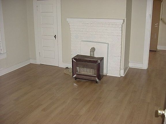 2nd image of 1312 N Market St