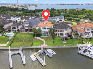 721 Harborside Way, Kemah, TX 77565