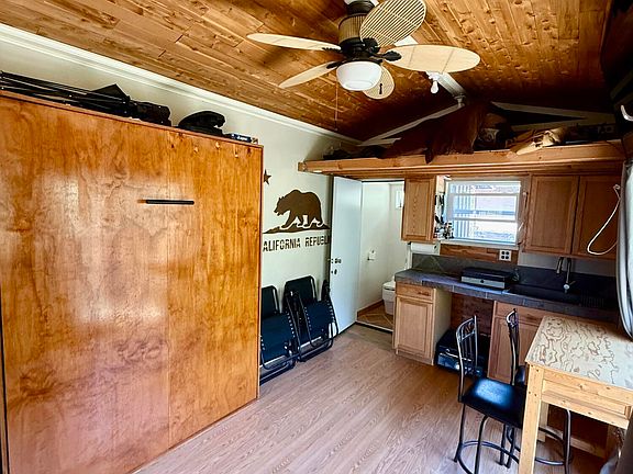 5th image of 3055 Colson Canyon Rd