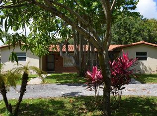 847 NE 119th St, Biscayne Park, FL 33161
