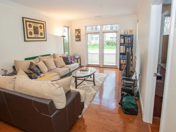 1391 Pennsylvania Ave SE Unit 216, Washington, DC 20003