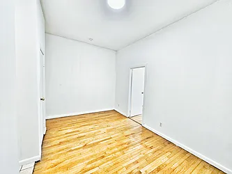 Rented by MAC Realty NY