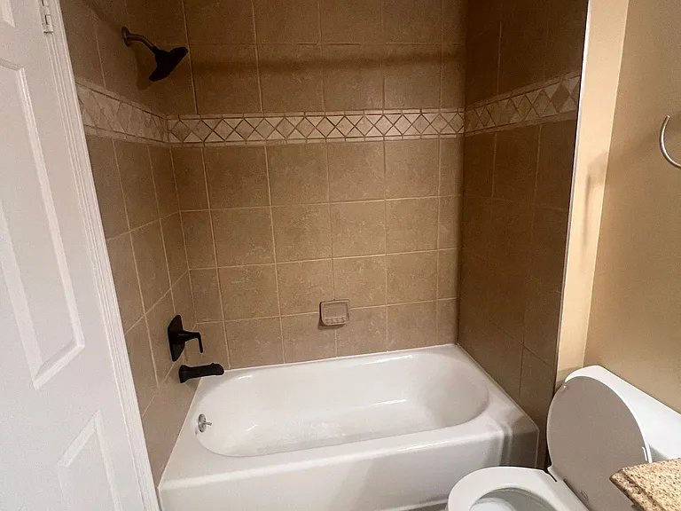 40 Walnut St — Photo 18