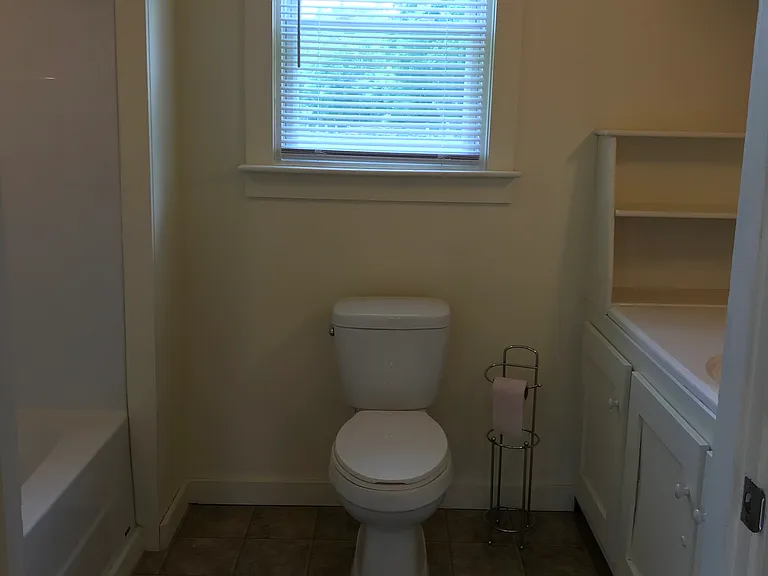 6514 Creek Rd — Photo 1
