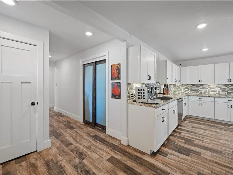 712 Ruby Isle Dr — Photo 5