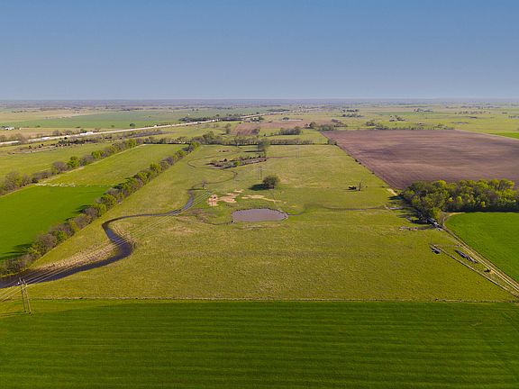 3rd image of 170 Rd Ln