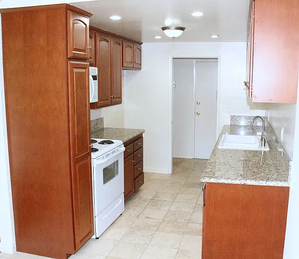 1200 S. Catalina Ave. — Photo 6