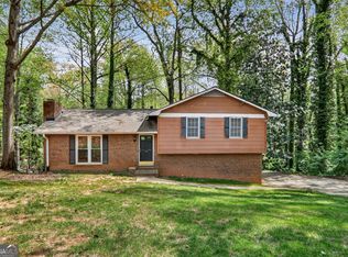6431 Wright Rd, Sandy Springs, GA