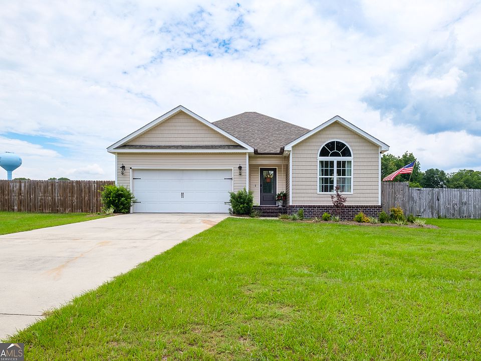 1st image of 177 Sandalwood Cir