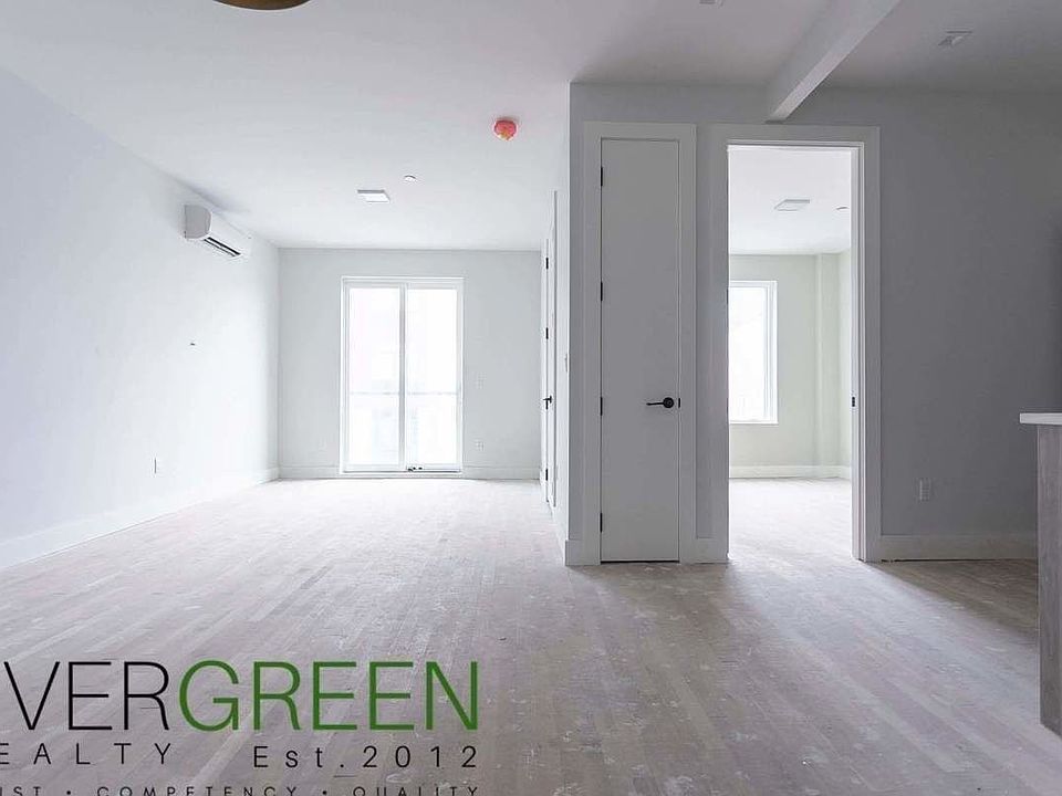 1st image of 111 Troutman St #2