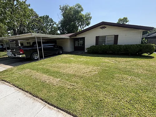206 Maxie St Photo 1
