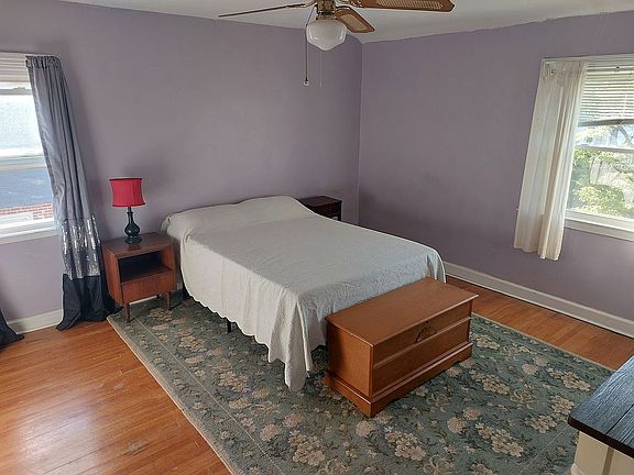 2nd image of 120 Bonsall Ave