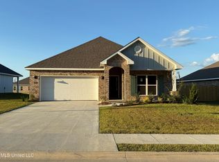 15914 Blue Ridge Dr, Gulfport, MS 39503