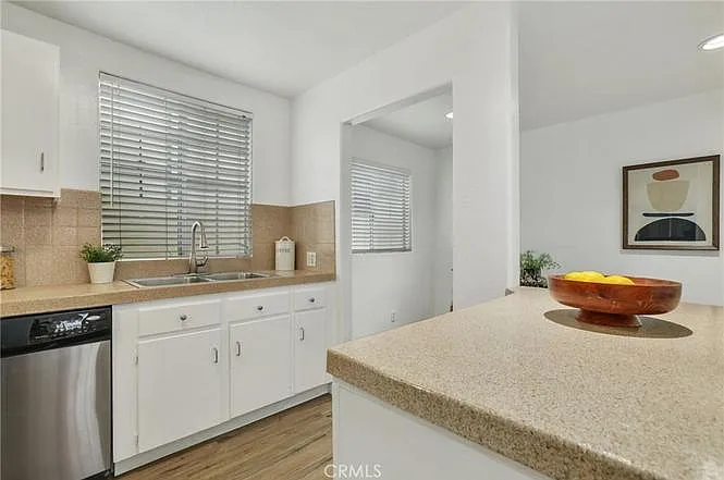 7050 S La Cienega Blvd #6 — Photo 13