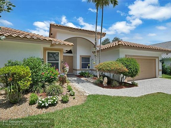 2nd image of 4277 NW 64th Ave