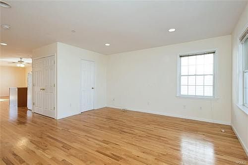 3rd image of 128 Rockwell St