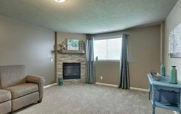 7701 N 144th Ave — Photo 15