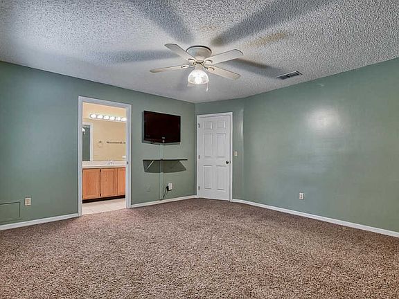 4th image of 7651 Pimmit Hills Dr