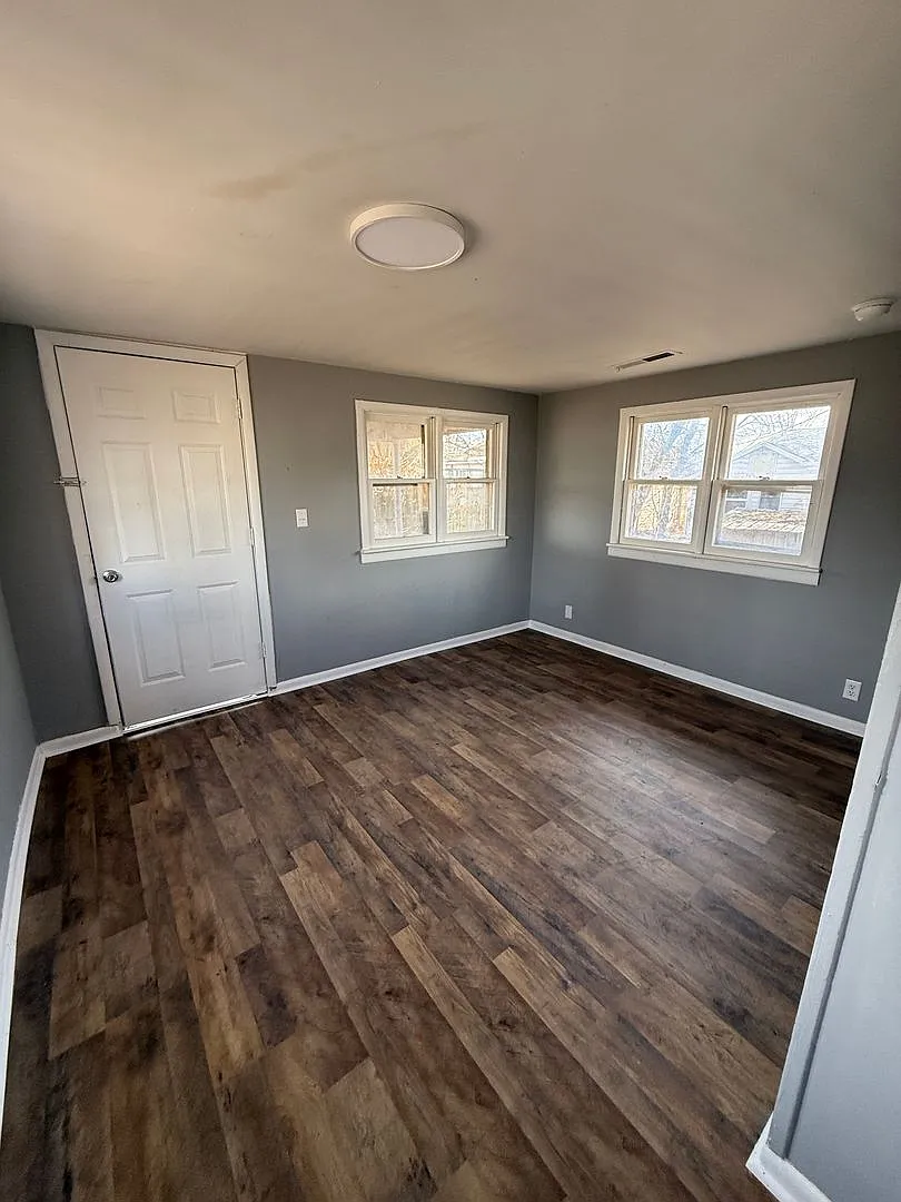 2 bedroom/1 bathroom mobile home — Photo 1