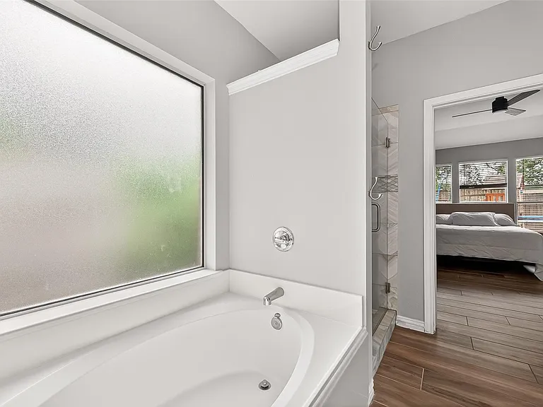 25507 Lyon Springs Ct — Photo 36