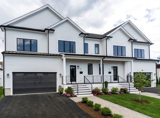 21 Bolton St #2, Waltham, MA 02453