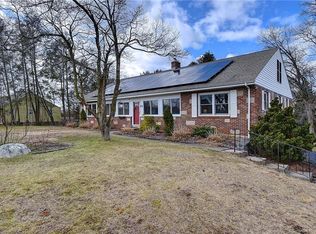 21 Ridgewood Rd, Newington, CT 06111