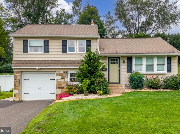 1252 June Rd, Warminster, PA 18974