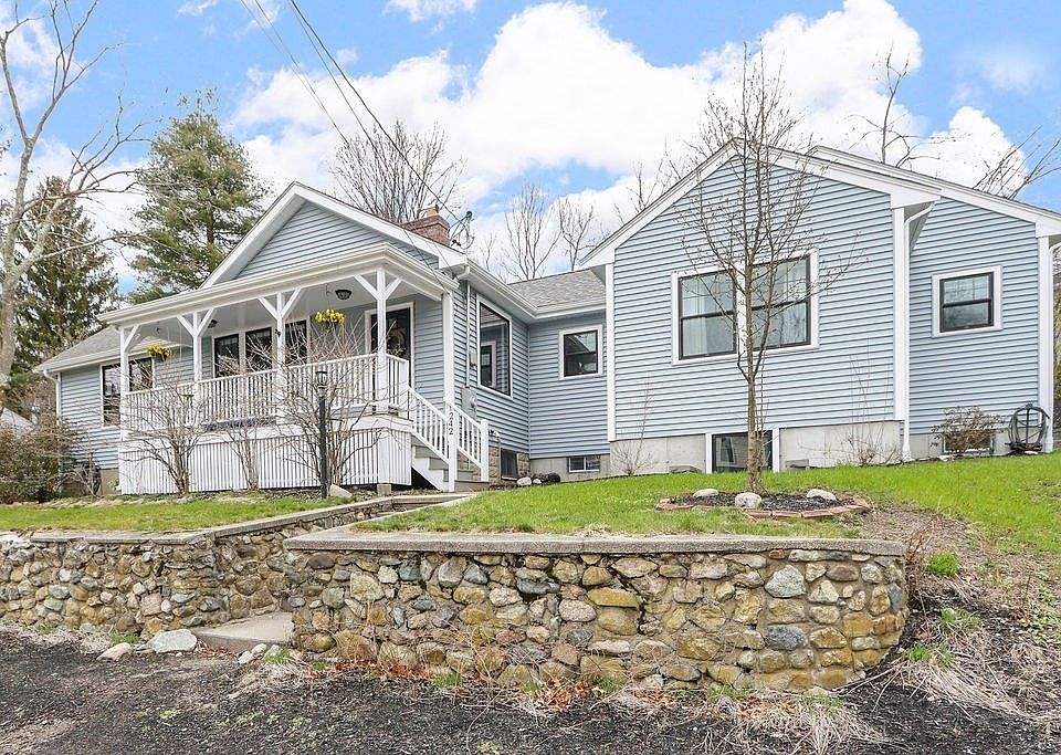 242 Pond St, Westwood, MA 02090 MLS 73230827 Zillow