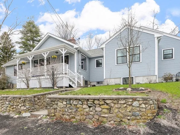 242 Pond St, Westwood, MA 02090