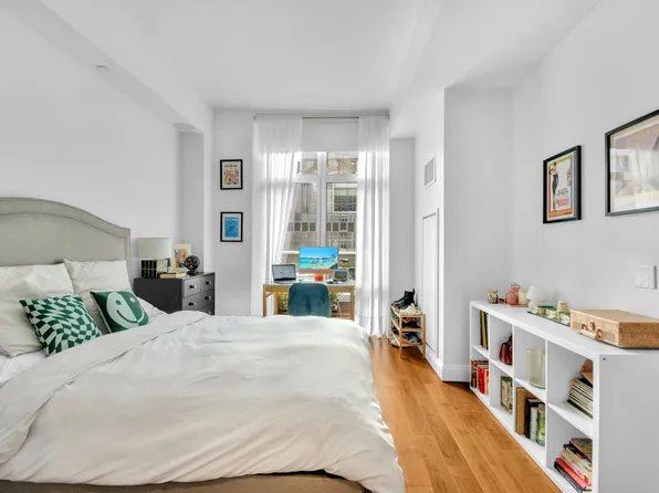 555 West 59th Street image 9 of 13