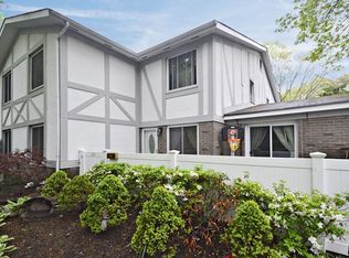 332 Birchwood Rd, Medford, NY 11763