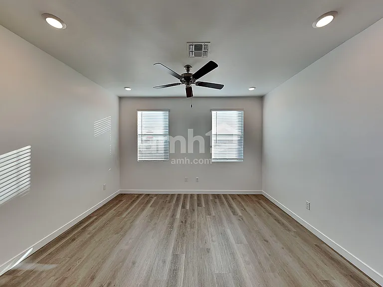 12311 W Burruel Creek Ln — Photo 8