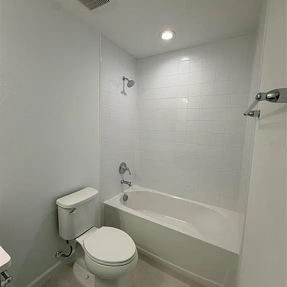 13007 Tollcross Way — Photo 32