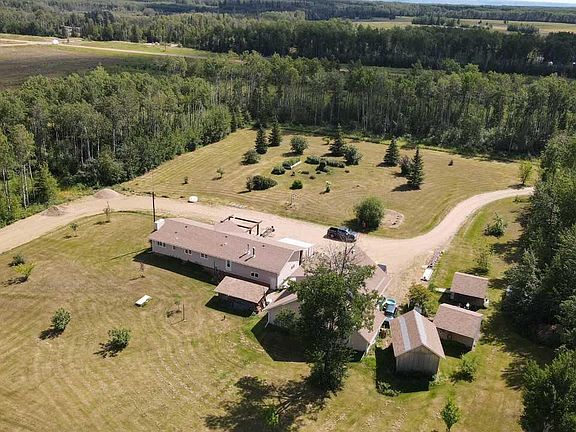 4th image of 221007 Township 851a Rural Northern Hts