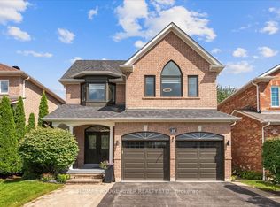 49 Sonley Dr, Whitby, ON L1R 3B7