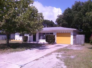10535 109th St, Seminole, FL 33778