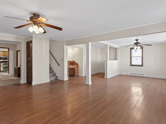 4th image of 47 Pleasant St