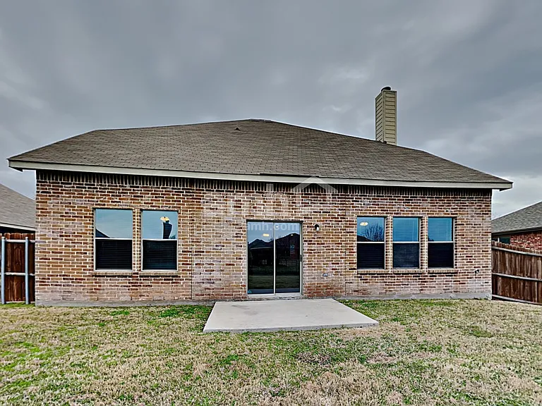 1100 Oakbrook St — Photo 25