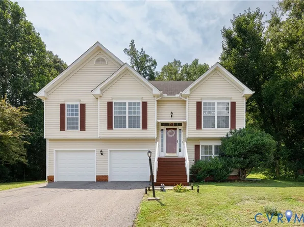 2766 Knobbly Ct, Chester, VA 23831