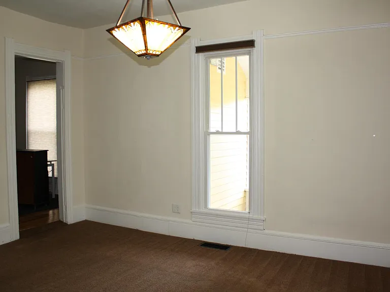 311 E Cottage Grove Ave — Photo 7
