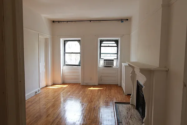 Rented by H.P. Greenfield Real Estate | media 11