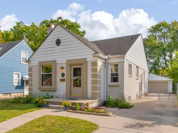 2235 Geneva St, Dearborn, MI 48124