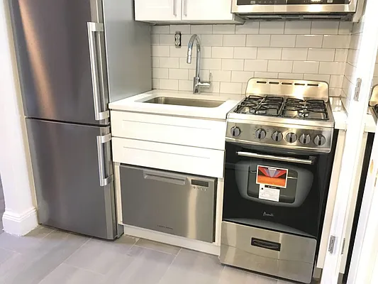 Rented by Sky Management | media 55