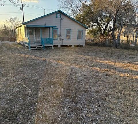5th image of 818 N Aransas St