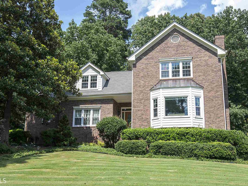 2nd image of 1600 Hickory Lake Dr