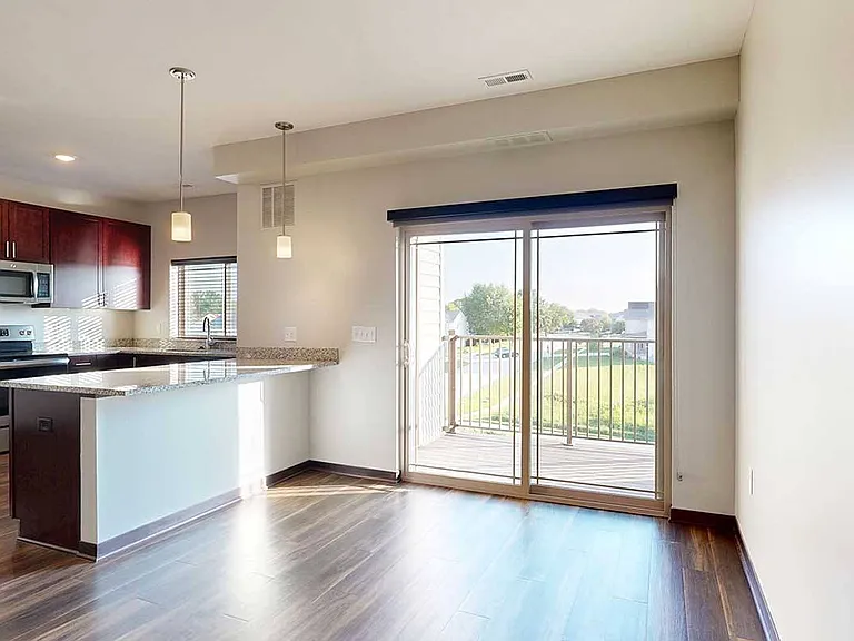 360 at Jordan West — Photo 195
