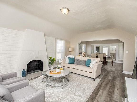 3rd image of 3512 Floresta Ave